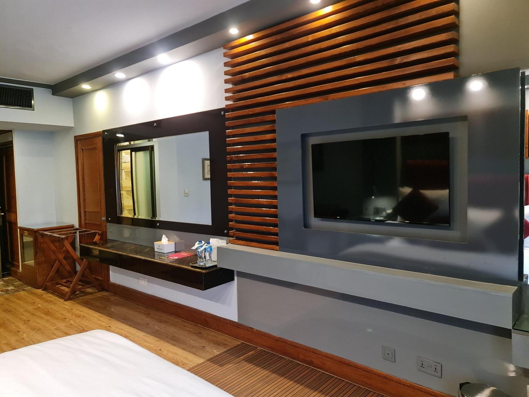 Hotel Crown Plaza Islamabad Luaran gambar