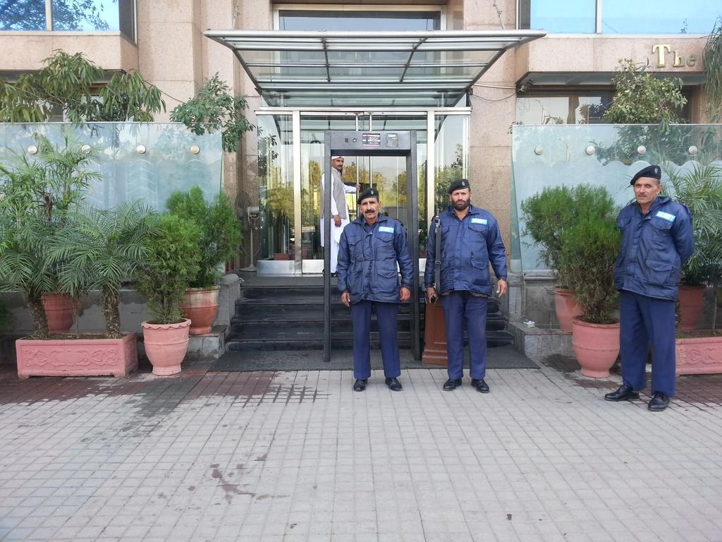 Hotel Crown Plaza Islamabad Luaran gambar
